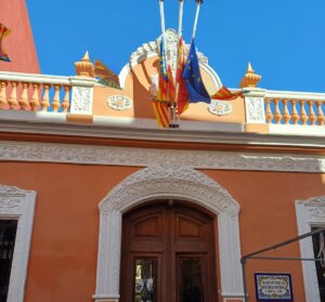 Mancomunitat Horta Sud banderas a media asta